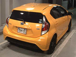 TOYOTA AQUA 2016
