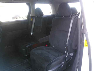 TOYOTA VELLFIRE 2010