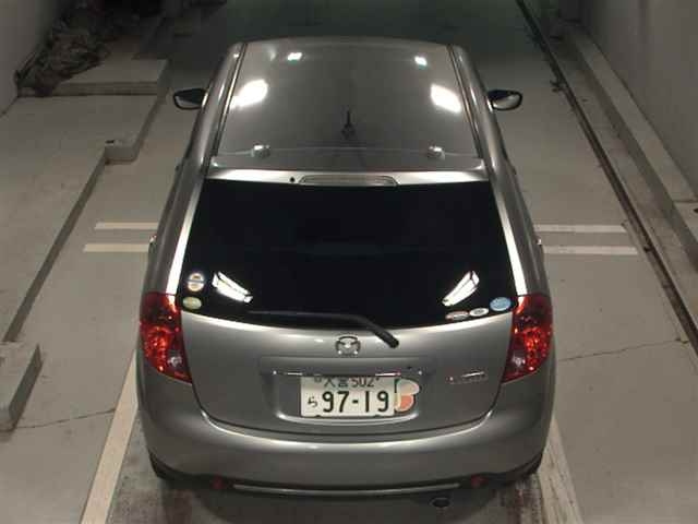 MAZDA VERISA 2010