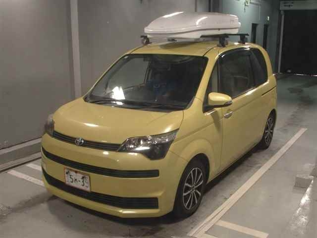 TOYOTA SPADE 2014