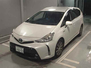TOYOTA PRIUS ALPHA 2014