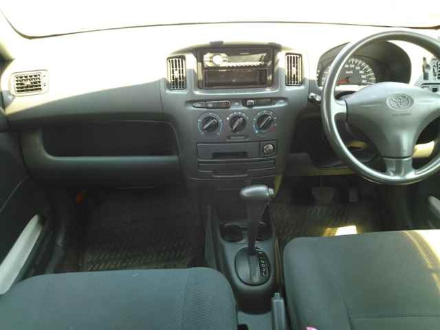 TOYOTA PROBOX 2013