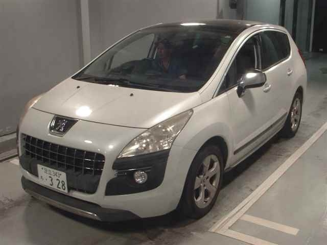 PEUGEOT 3008 2011