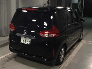 HONDA FREED 2023