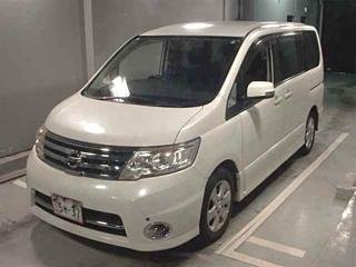 NISSAN SERENA 2010