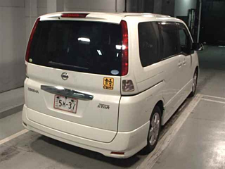 NISSAN SERENA 2010