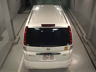 NISSAN SERENA 2010