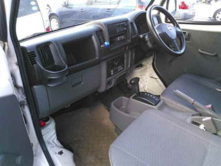 NISSAN CLIPPER TRUCK 2013