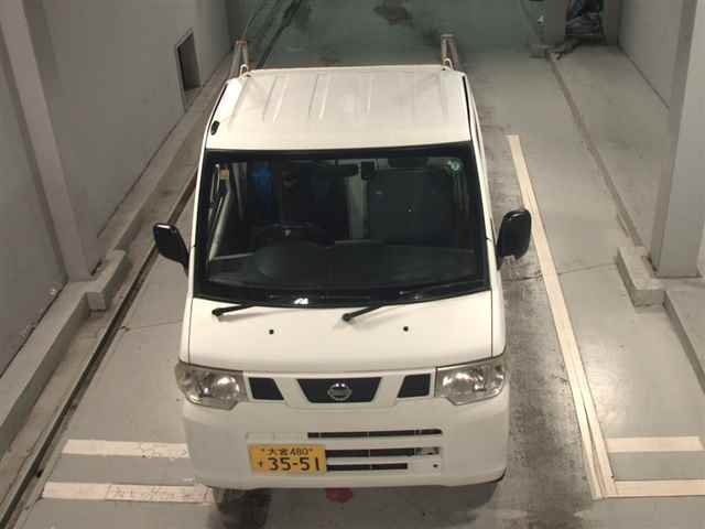 NISSAN CLIPPER TRUCK 2013