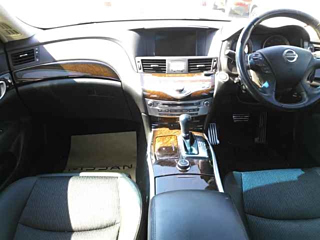 NISSAN FUGA 2010