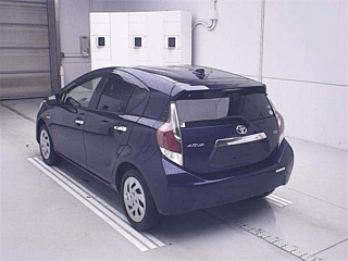 TOYOTA AQUA 2016