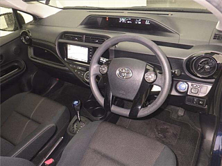 TOYOTA AQUA 2016