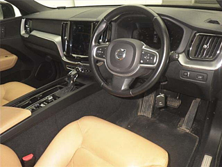 VOLVO XC60 2019
