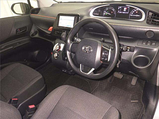 TOYOTA SIENTA 2022