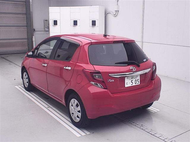 TOYOTA VITZ 2016