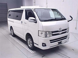 TOYOTA HIACE VAN 2011