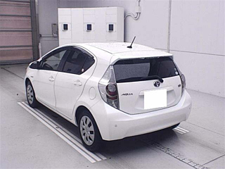 TOYOTA AQUA 2014