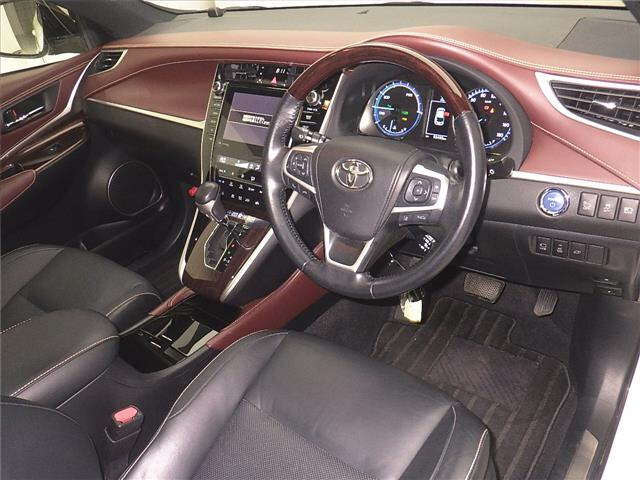 TOYOTA HARRIER 2014