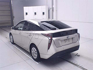 TOYOTA PRIUS 2018