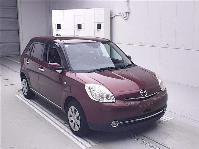 MAZDA VERISA 2011