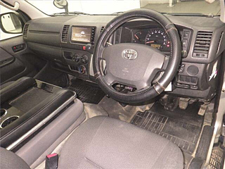 TOYOTA HIACE VAN 2014