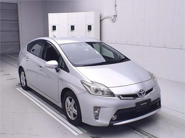 TOYOTA PRIUS 2012