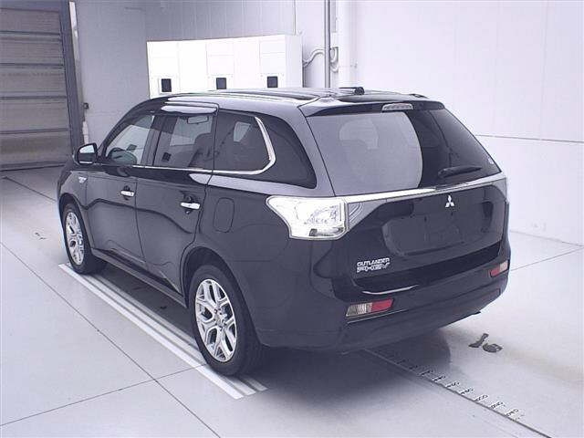 MITSUBISHI OUTLANDER PHEV 2014