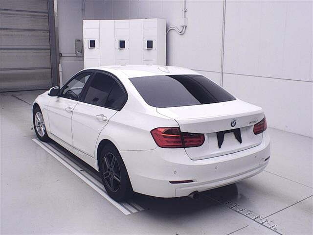 BMW 3 SERIES 2012