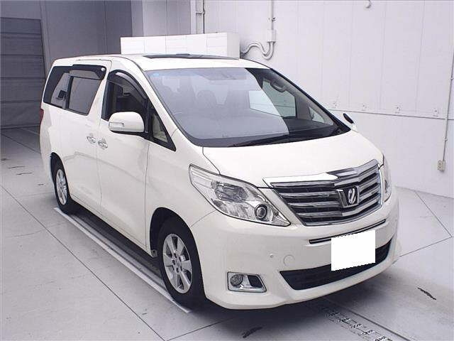 TOYOTA ALPHARD 2013