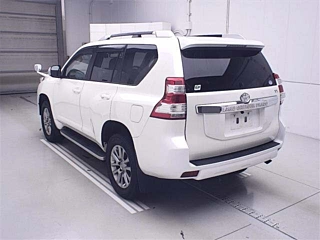 TOYOTA LAND CRUISER PRADO 2016