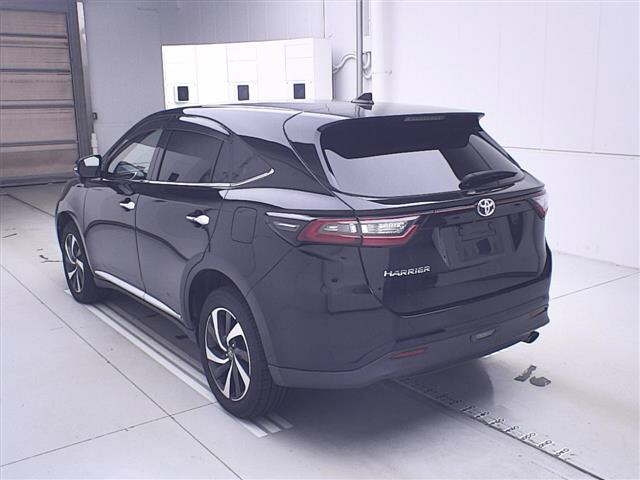 TOYOTA HARRIER 2018