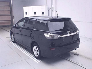 TOYOTA WISH 2016