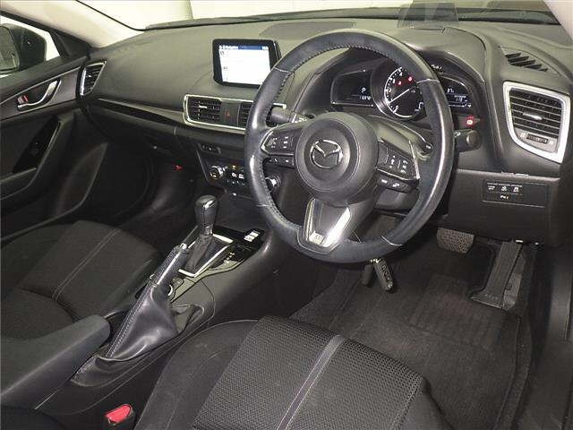 MAZDA AXELA 2016