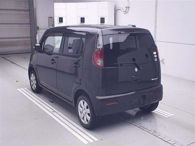 SUZUKI MRWAGON 2011