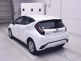 TOYOTA AQUA 2022