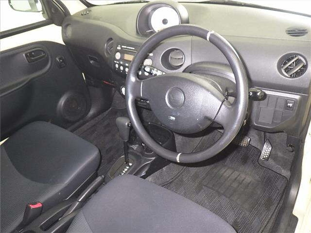 DAIHATSU ESSE 2010