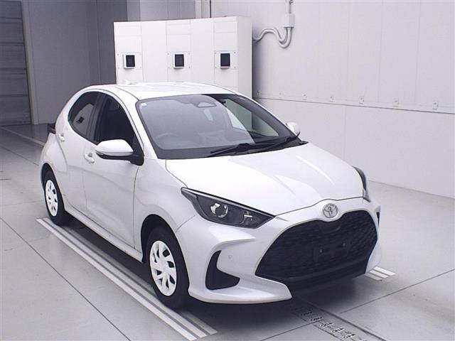 TOYOTA YARIS 2024