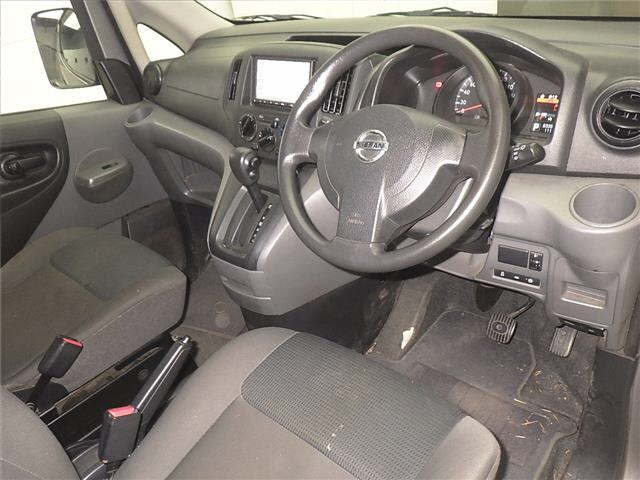 NISSAN NV200 2020