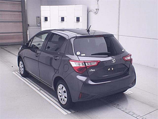 TOYOTA VITZ 2019