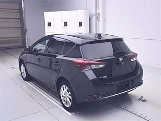 TOYOTA AURIS 2015