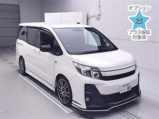 TOYOTA NOAH 2017