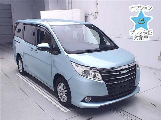 TOYOTA NOAH 2014