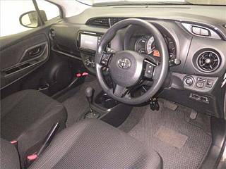 TOYOTA VITZ 2019