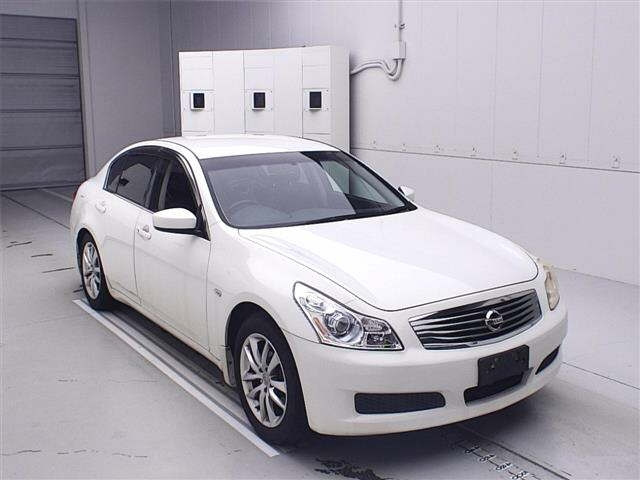 NISSAN SKYLINE 2009
