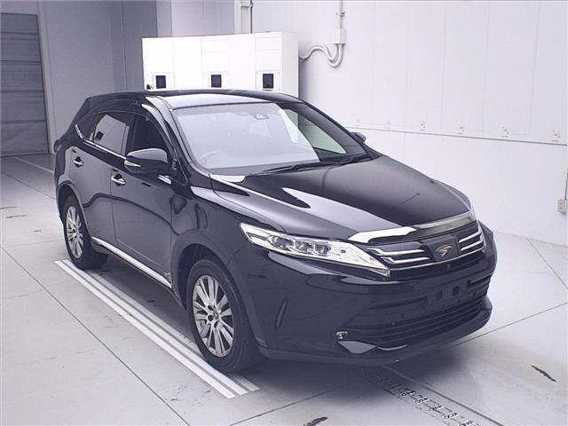TOYOTA HARRIER 2018