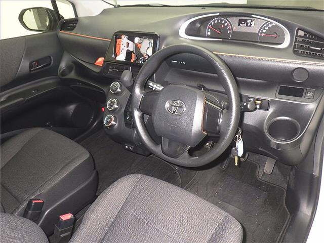 TOYOTA SIENTA 2022
