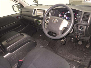 TOYOTA HIACE VAN 2014