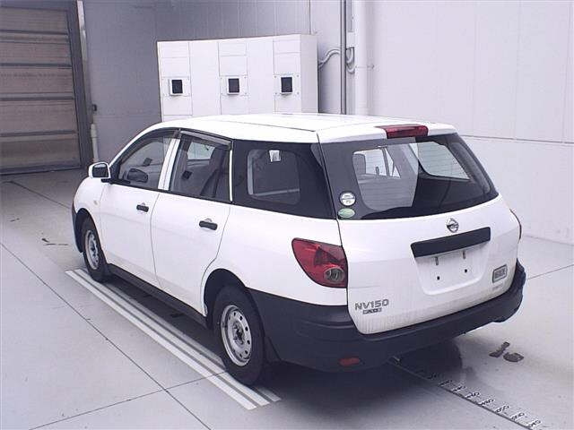 NISSAN AD 2020