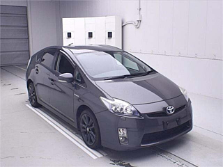 TOYOTA PRIUS 2011