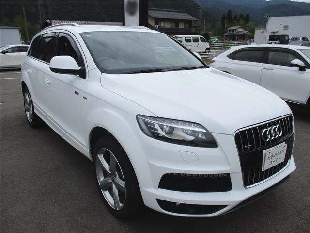 AUDI Q7 2011